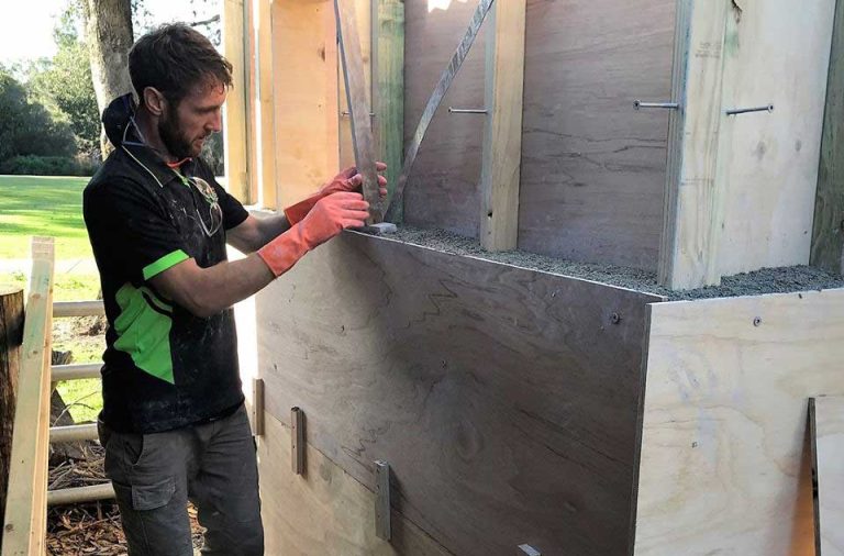 New-Earth-Living-brendan-hemp-houses