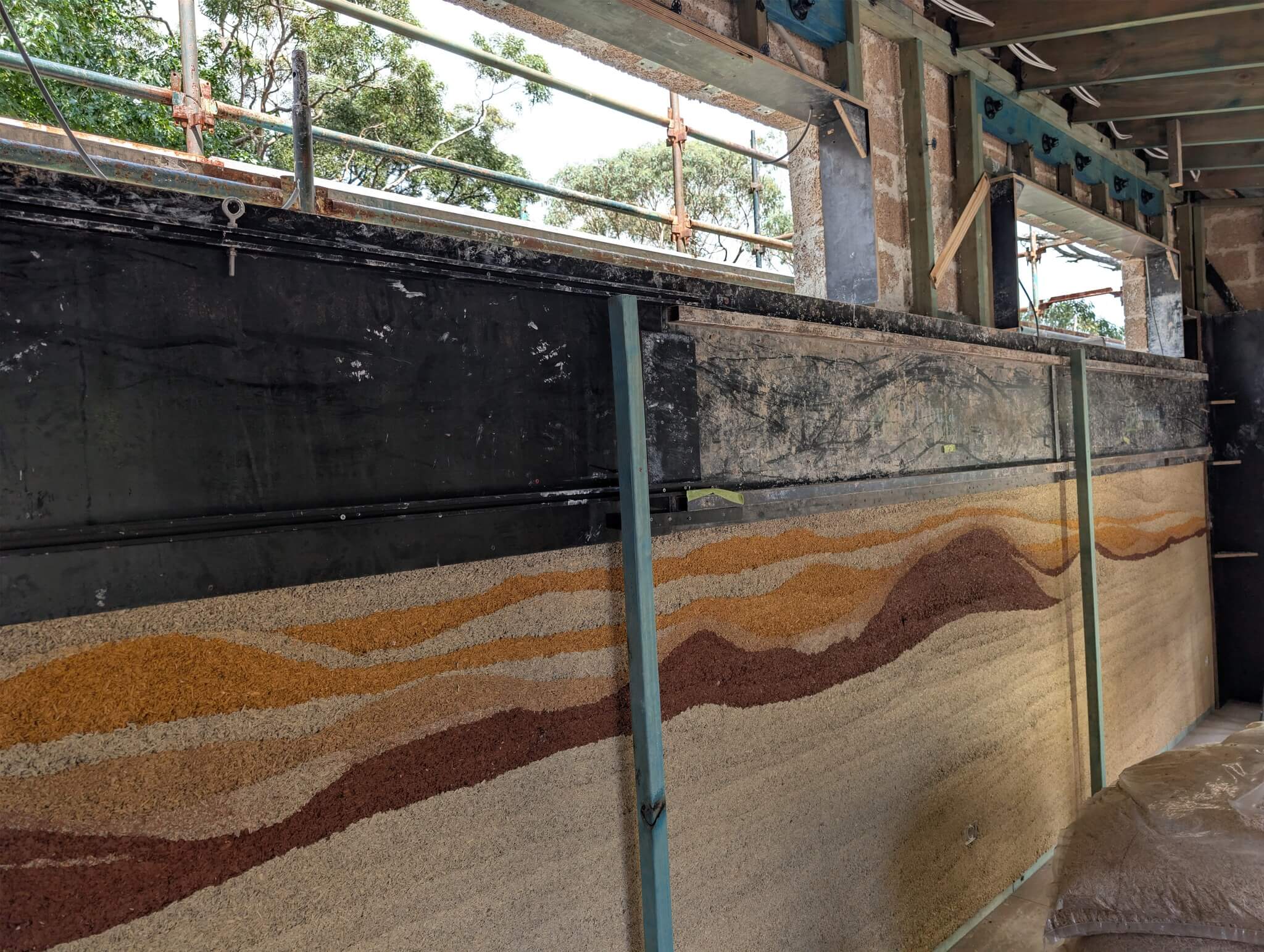 How Crank Formwork and Hempcrete Blocks Are Advancing Hemp Building